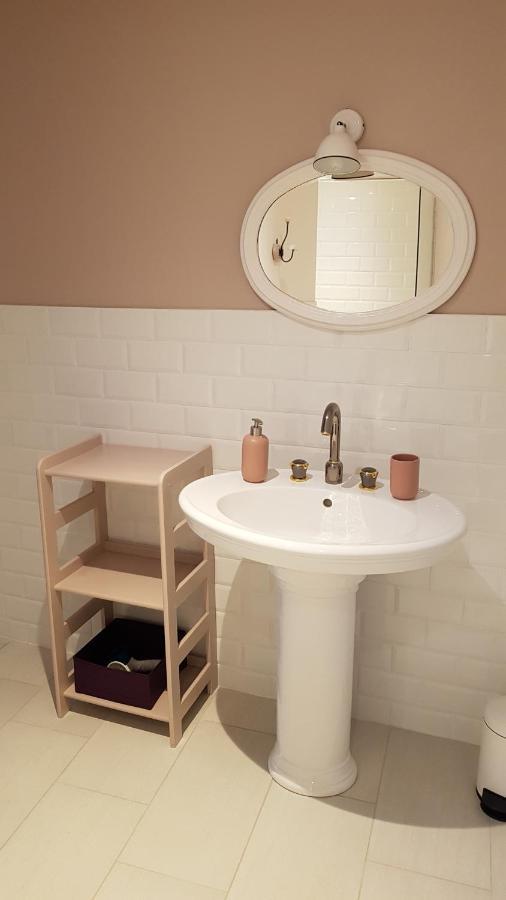 Les Chambres De Marthe Mesnay Eksteriør billede