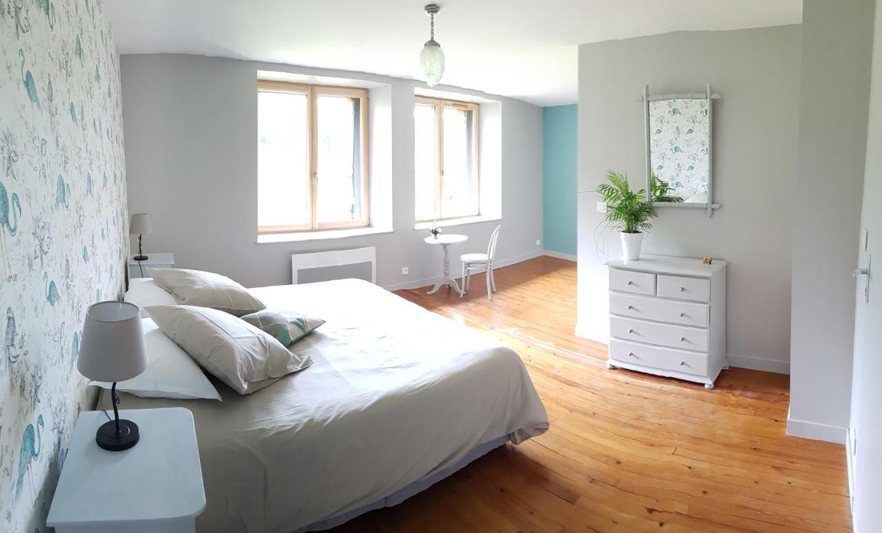 Les Chambres De Marthe Mesnay Eksteriør billede